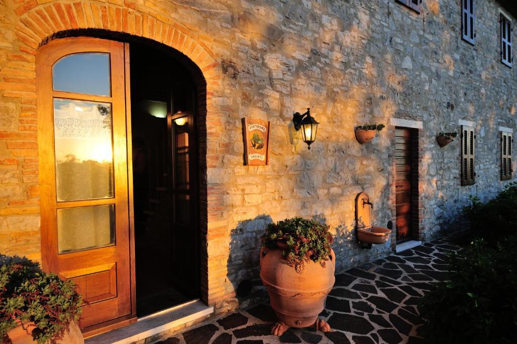 Agriturismo I Monti Semproniano Exteriör bild